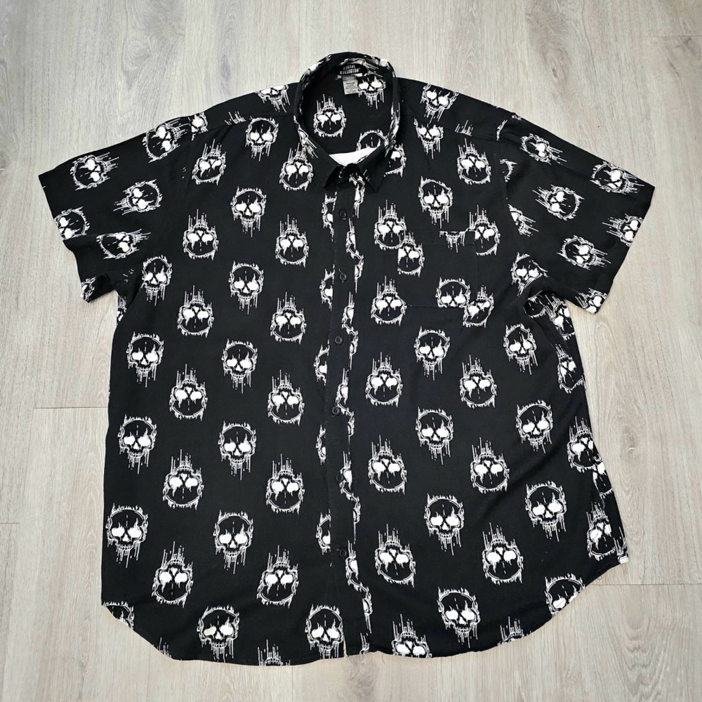 Men’s Social Collision Black Short Sleeve Shirt Size 3XL